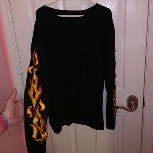black long sleeved shirt